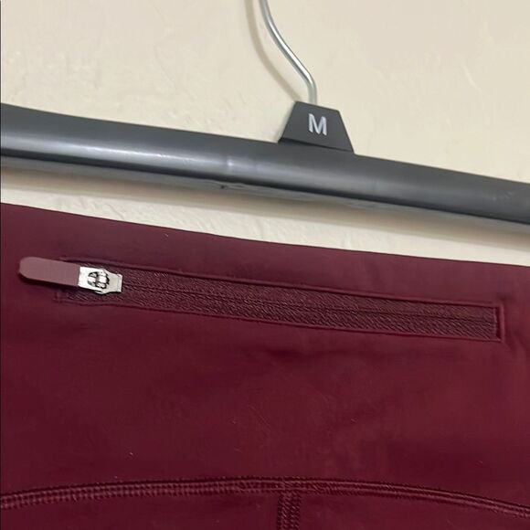 Lululemon Women's Burgundy Athletic Athleisure Leggings Gym Workout Yoga - Picture 6 of 11